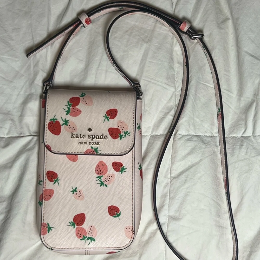 🍓Kate Spade Strawberry Print Phone Crossbody Bag Pink Slim Mini Flap